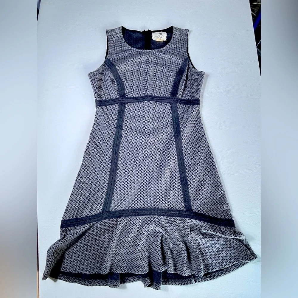 Anthropologie Tabitha Black Grey Textured Stretch Flutter Flounce Dress Size 8 - Picture 2 of 11